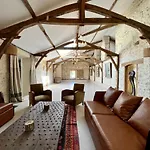 Дом отдыха Domaine L'ermitage 5 * Au Coeur Des Terres Basquo-landaises *